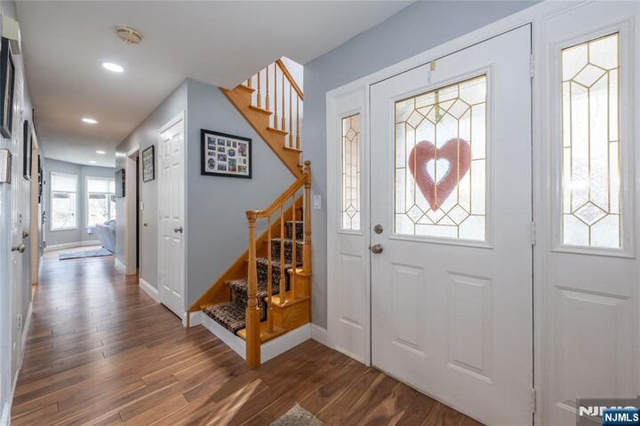 Property Photo:  35 Turnberry Road  NJ 07424 