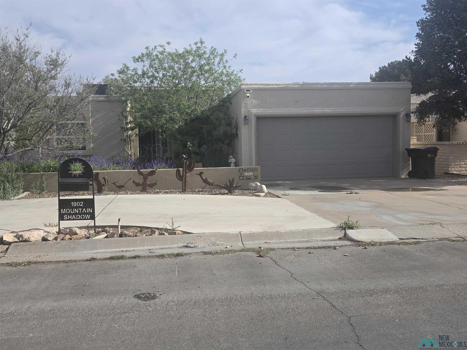Property Photo: 1902 Mountain Shadow Drive NM 88220