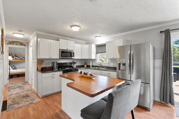Property Photo: 33 Sunset Circle VT 05468