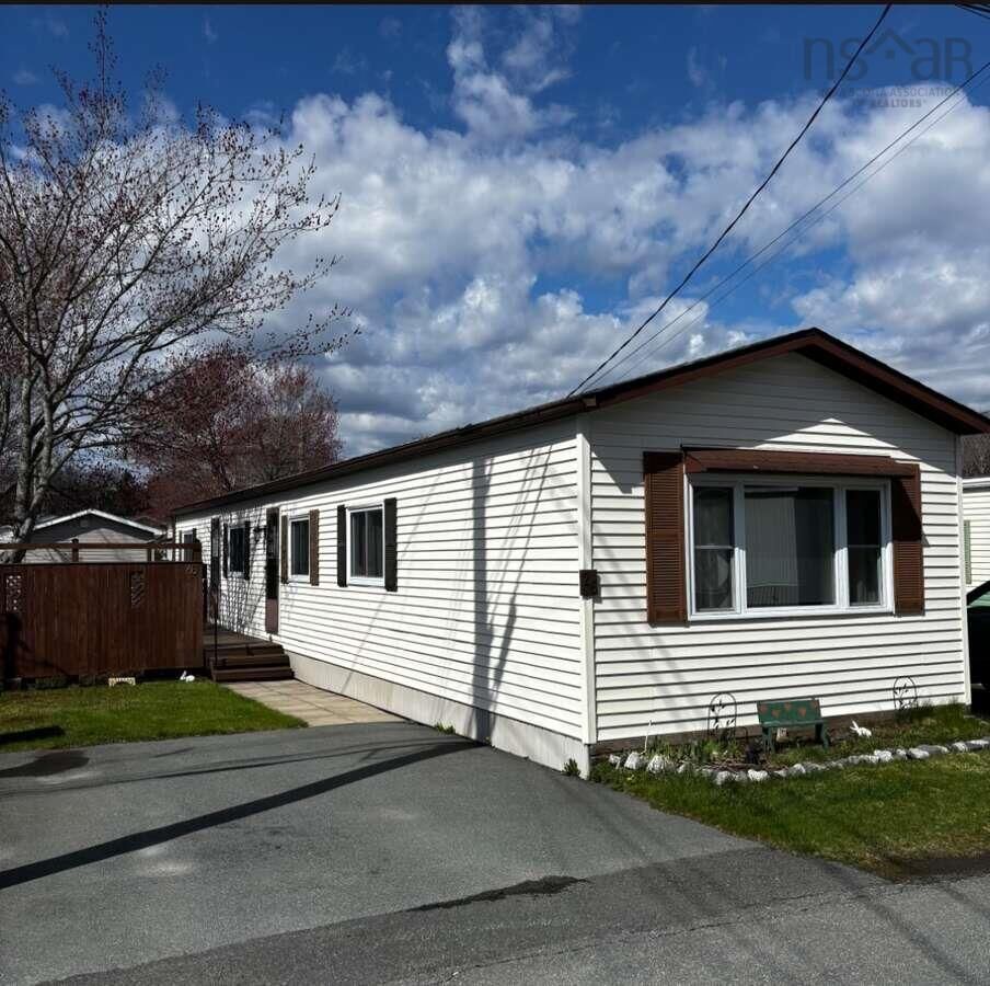 Property Photo:  26 Glenda Crescent  NS B3M 2X7 
