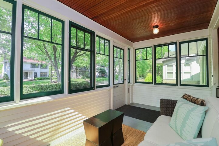 Property Photo:  1740 Wellesley Avenue  MN 55105 
