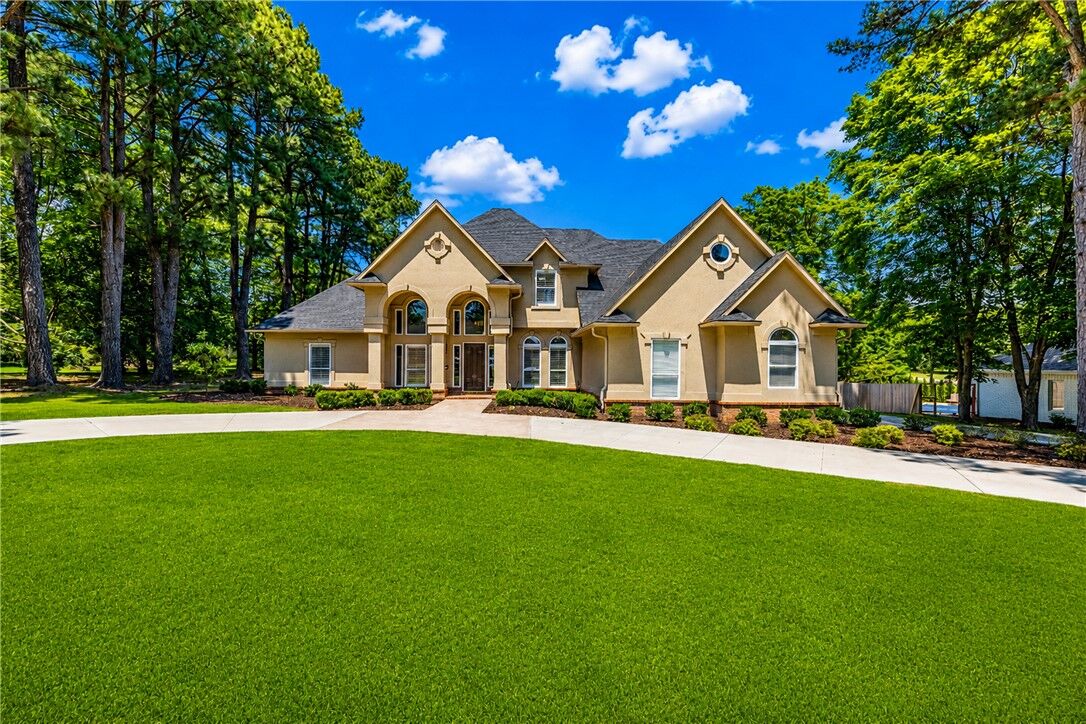 Property Photo:  2613 W Green Acres Road  AR 72758 