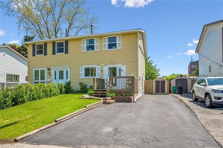 Property Photo: 71 Blackhorne Drive ON N2E 1T5