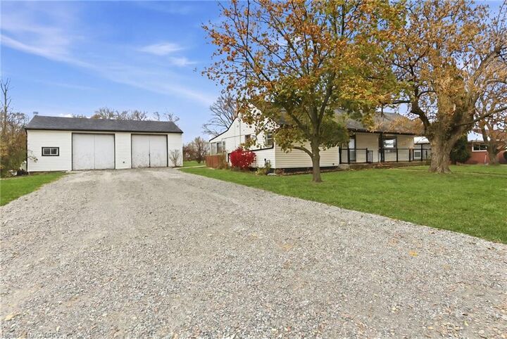 797 Highway 6 — photo 1