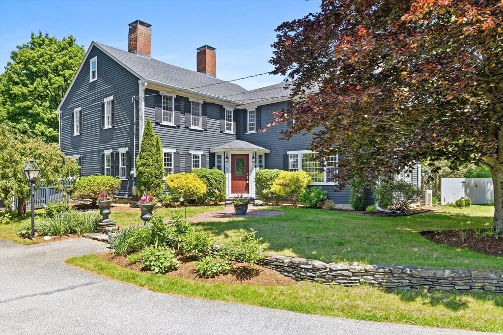 Property Photo:  22 Stinson Rd  MA 01810 