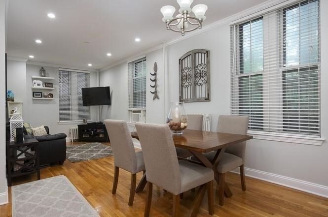 Property Photo: 17 Cazenove St 104 MA 02116