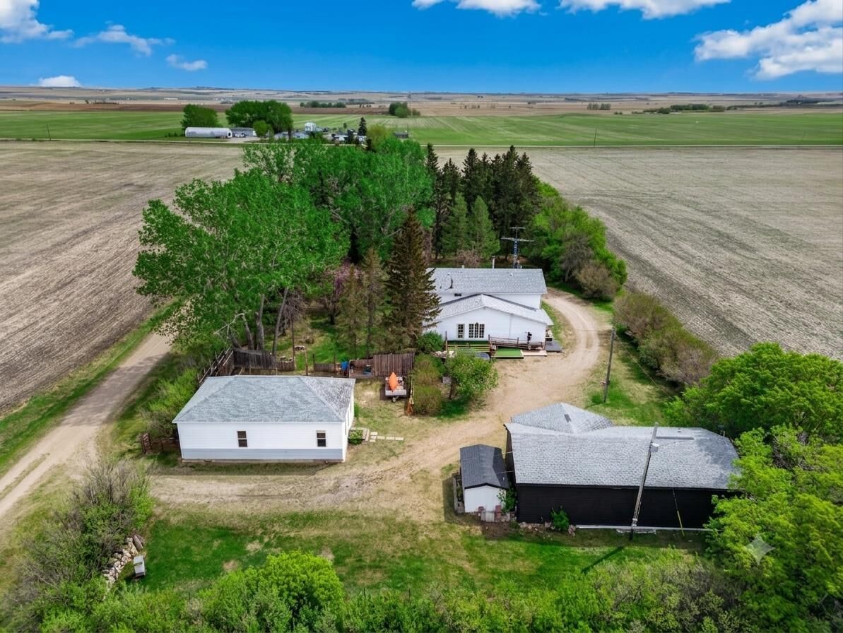 Property Photo: 27213 Township Road 333 AB T4H 4A2