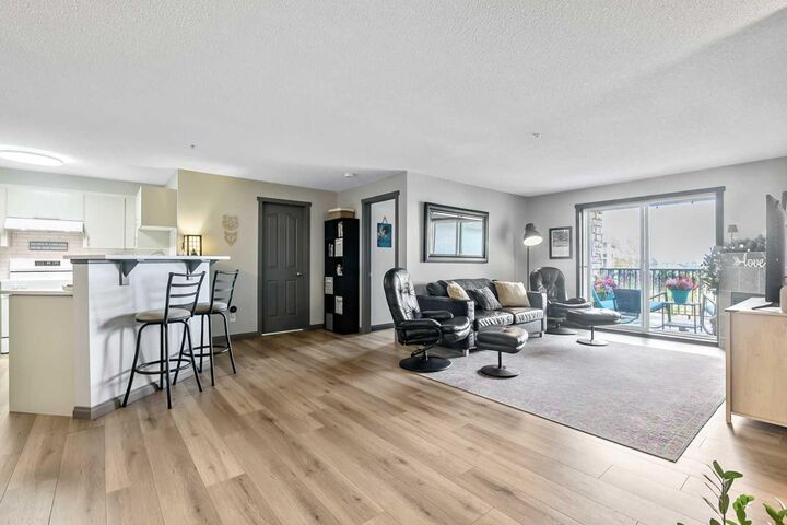 Property Photo: 12 Cimarron Common 2307 AB T1S 2G1
