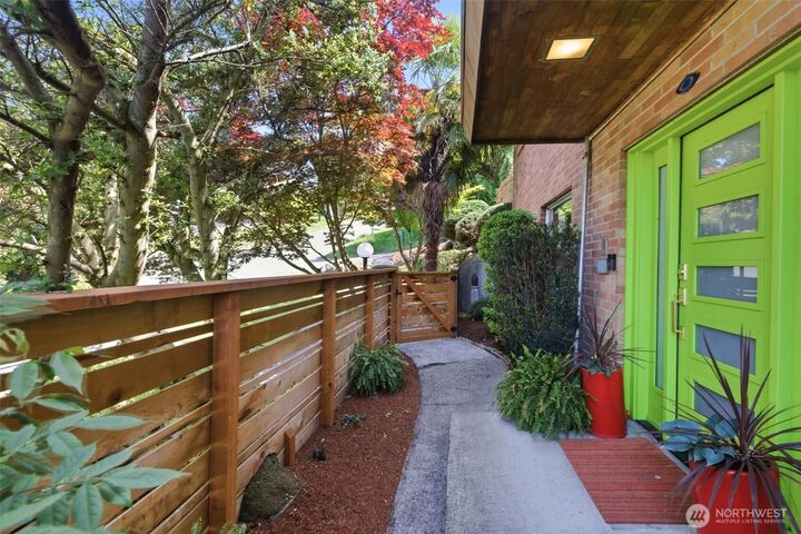 Property Photo:  2803 S Walker Street  WA 98144 