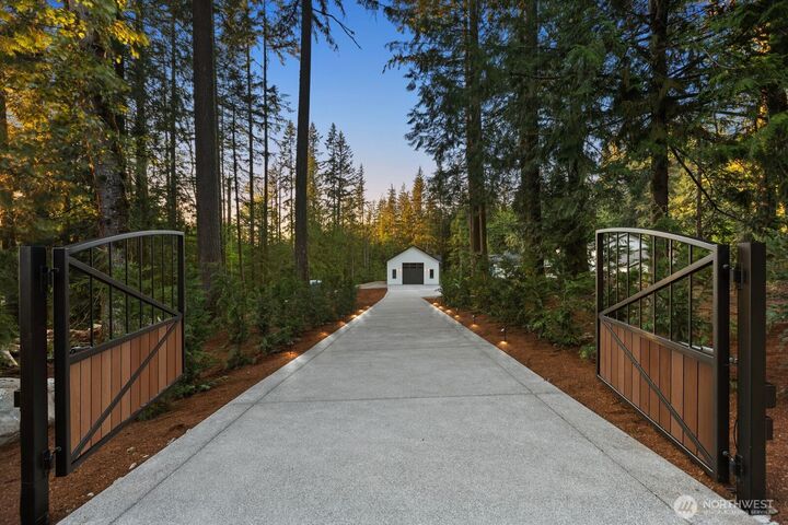 Property Photo:  26328 SE 152nd Street  WA 98027 