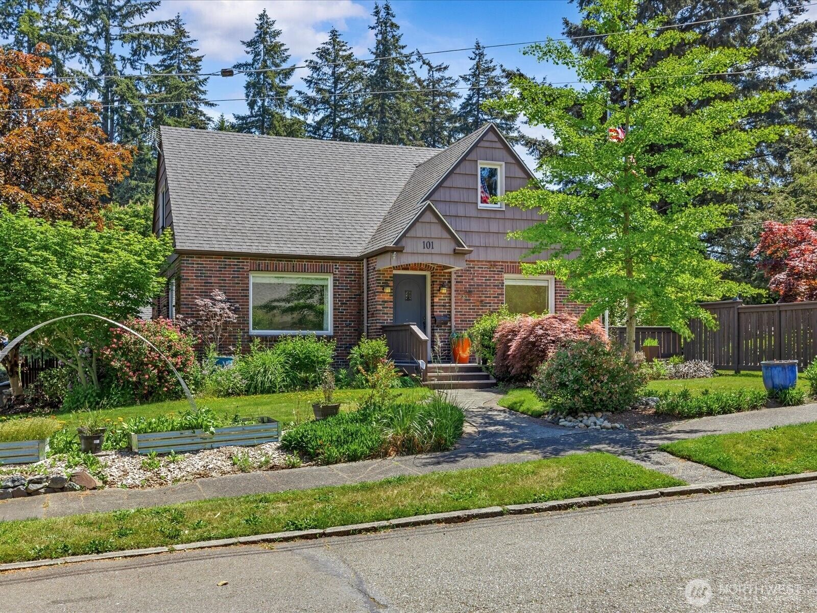 Property Photo:  101  Eldorado Avenue  WA 98466 