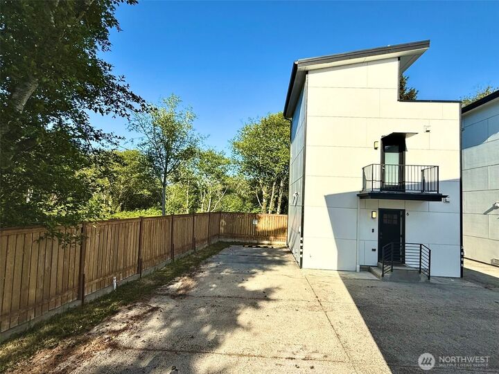Property Photo: 890 Magellan Avenue NE 6 WA 98569