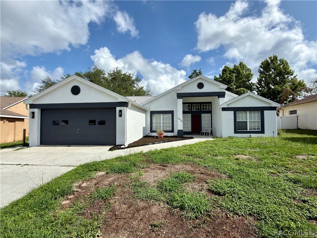 Property Photo:  1078 S Softwind Loop  FL 34461 