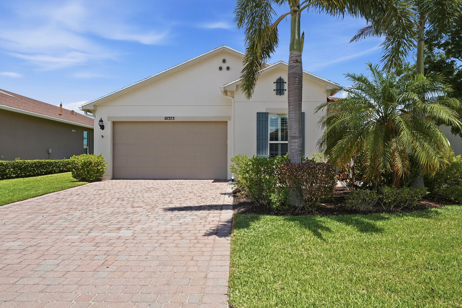 Property Photo: 10375 SW Indian Lilac Trail FL 34987
