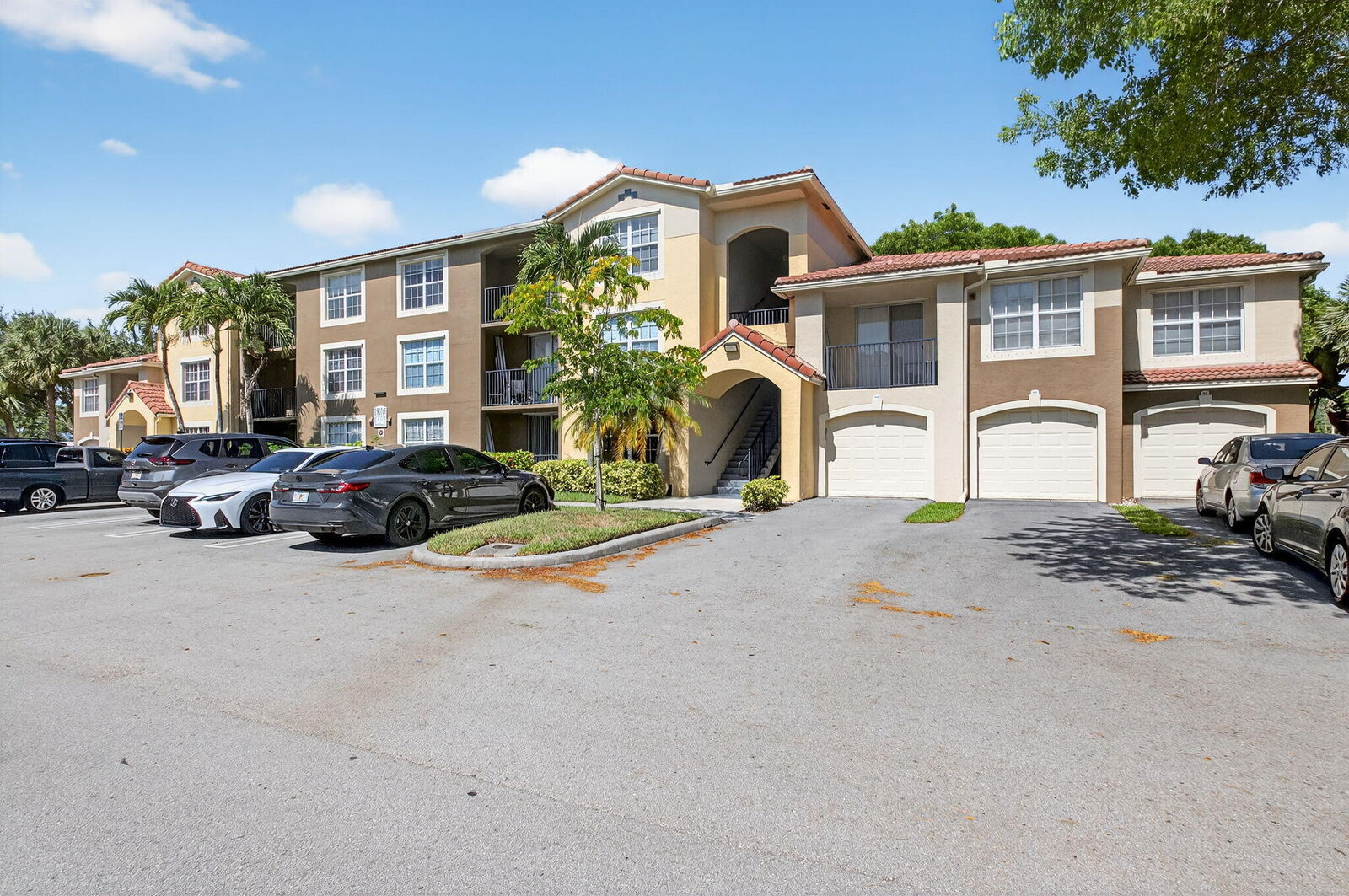 Property Photo:  15035 Michelangelo Boulevard 105  FL 33446 