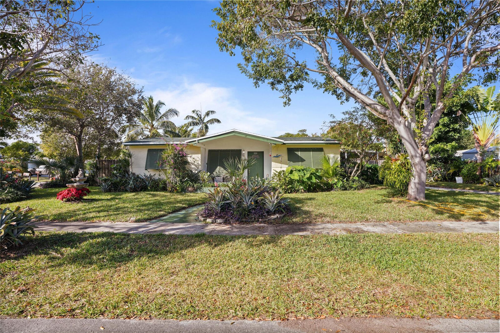 Property Photo: 3421 SW 15th Street FL 33312