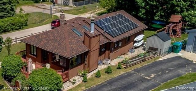 Property Photo:  8303 Lagoon Street  MI 48382 