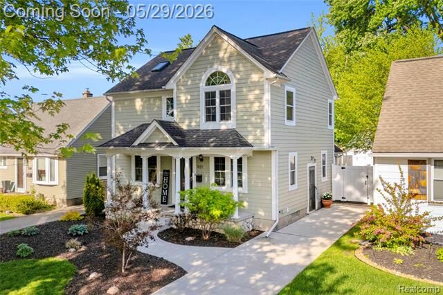 Property Photo: 3825 Elmhurst Avenue MI 48073