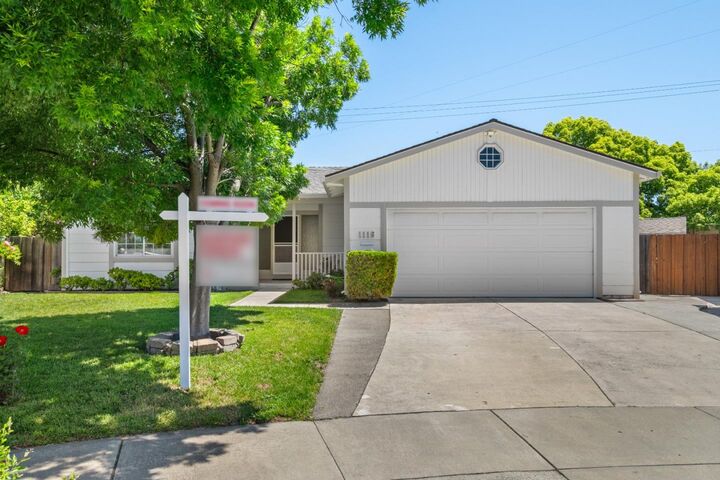 Property Photo: 1116 Oakbluff Court CA 95131