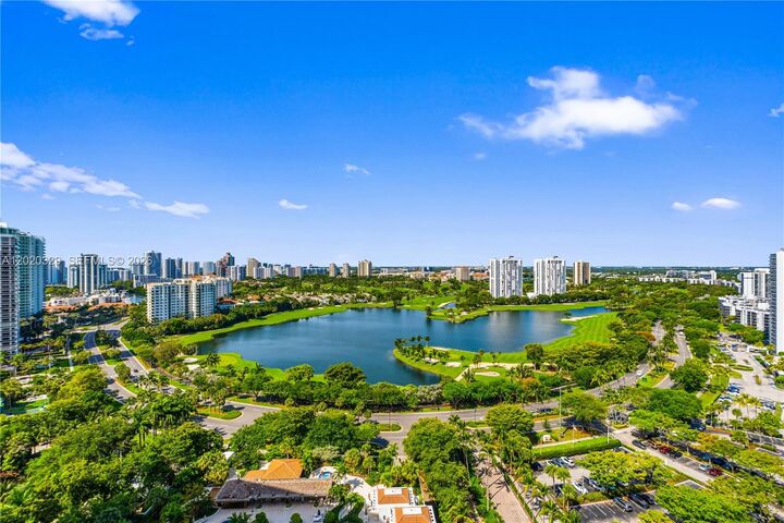Property Photo:  20281 E Country Club Dr 2101  FL 33180 