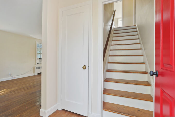 Property Photo:  219 Hollow Tree Ridge Road  CT 06820 