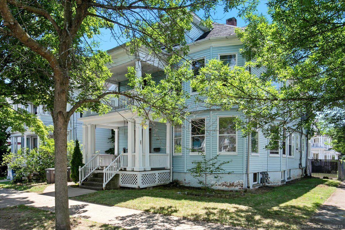 Property Photo:  212 Maple Street  CT 06511 