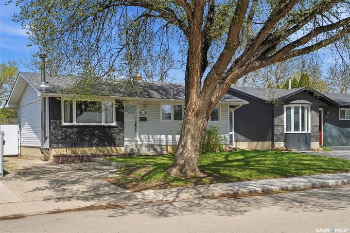 Photo de la propriété: 2122 37th Street W SK S7L 4E3
