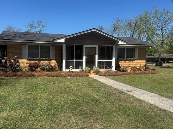 Property Photo:  119 Grace Ave  GA 31750 
