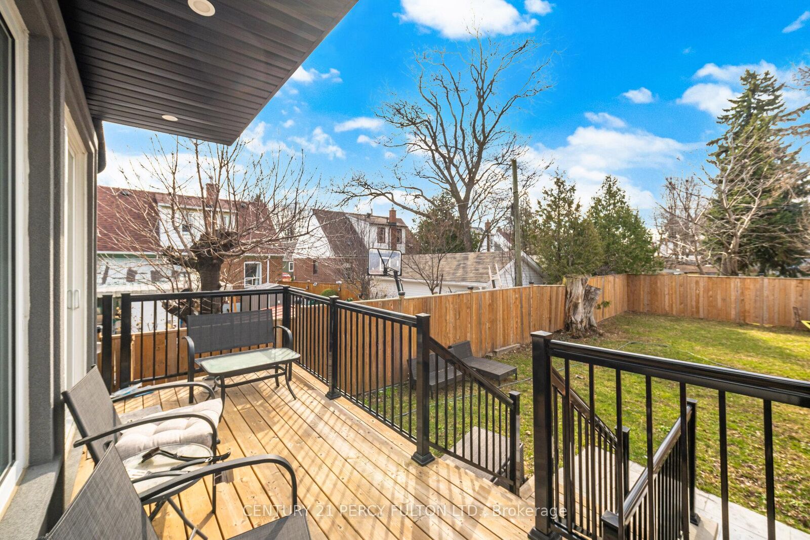 Property Photo: 195 Danforth Road ON M1L 3X1