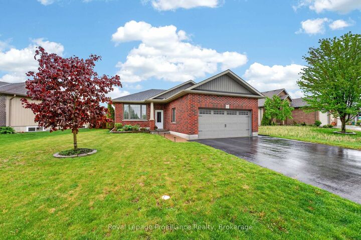 32 Aspen Drive — photo 1