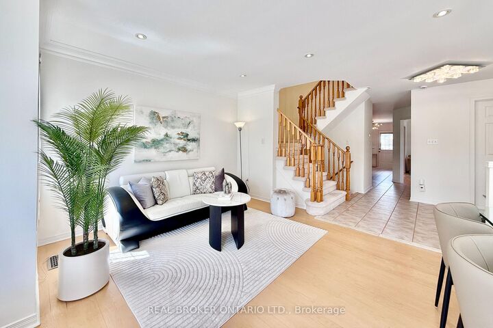 Property Photo: 30 Little Angel Road ON L3R 4X1