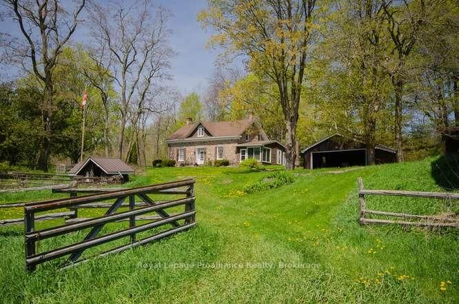 Property Photo: 3427 Roebuck Road ON K0K 1C0