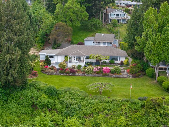 Property Photo: 1809 Pritchard Rd BC V0R 1N0