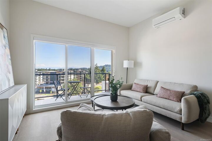 Property Photo: 777 Station Ave 605 BC V9B 2S1