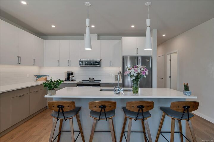 Property Photo: 684 Island Hwy S #102 BC V9W 1A6