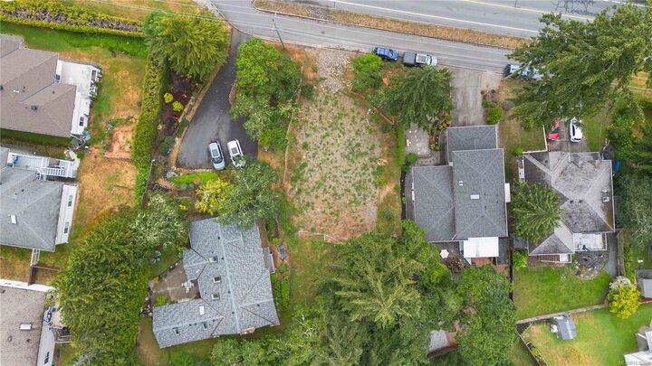 Property Photo: 2204 Burnside Rd W BC V9B 6J6