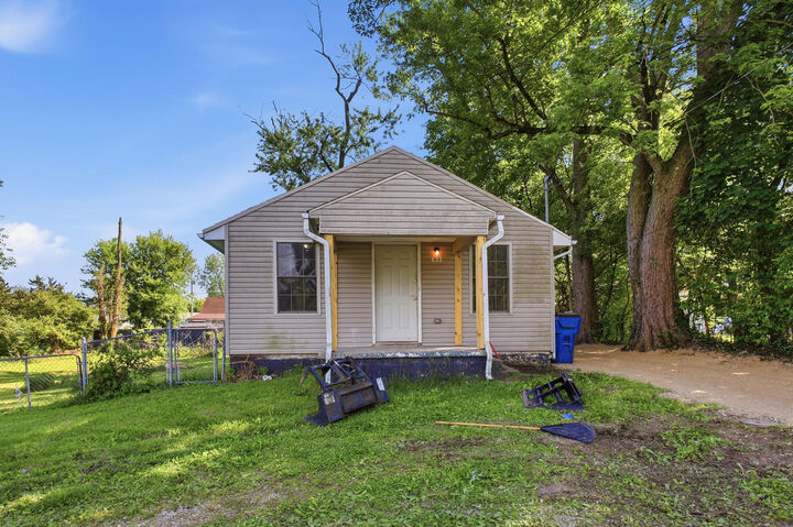 Property Photo: 633 Neosha Avenue OH 45505