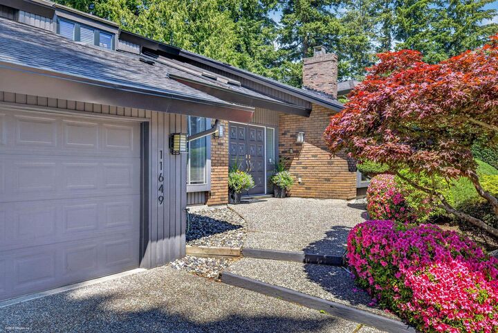 Property Photo: 11649 Summit Crescent BC V4E 2Z2