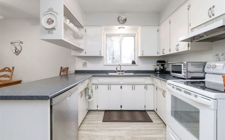 Property Photo: 3062 Wellington Street BC V3B 3X2