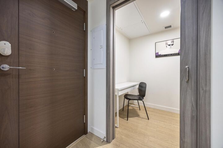 Property Photo:  89 Nelson Street 403  BC V6Z 0E7 