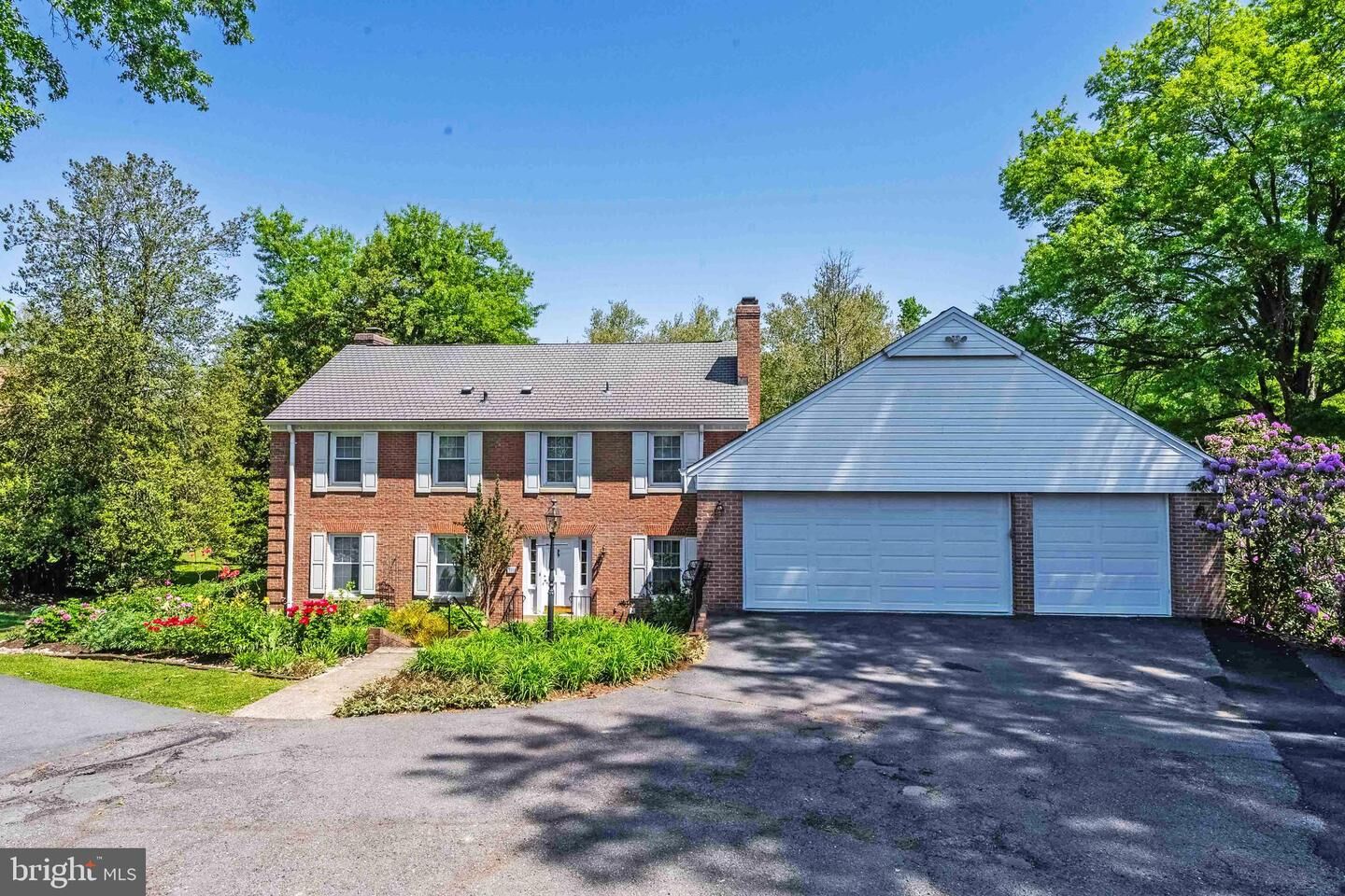 Property Photo:  1003 Priory Place  VA 22101 