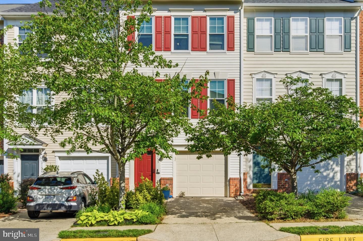 Property Photo:  21553 Field Station Terrace  VA 20148 