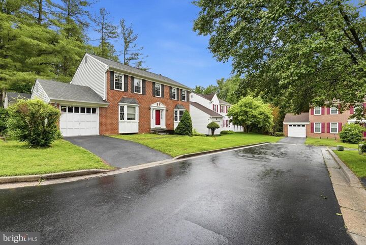 Property Photo: 14900 Sequoia Hill Lane MD 20906