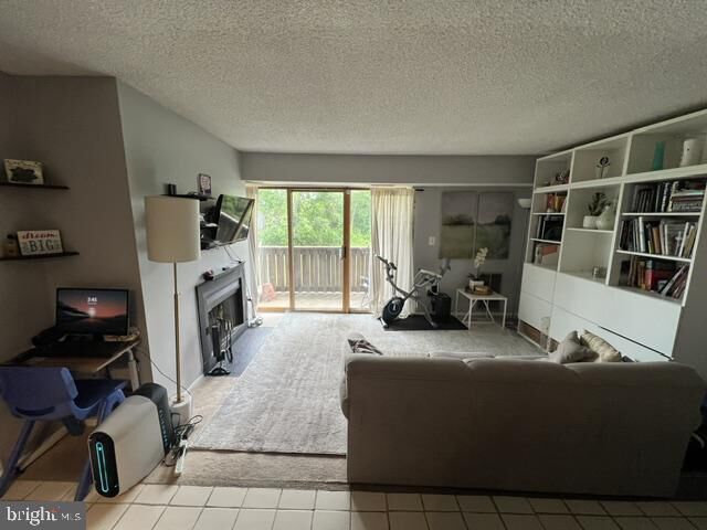 Property Photo:  1009 Aspen Drive  NJ 08536 