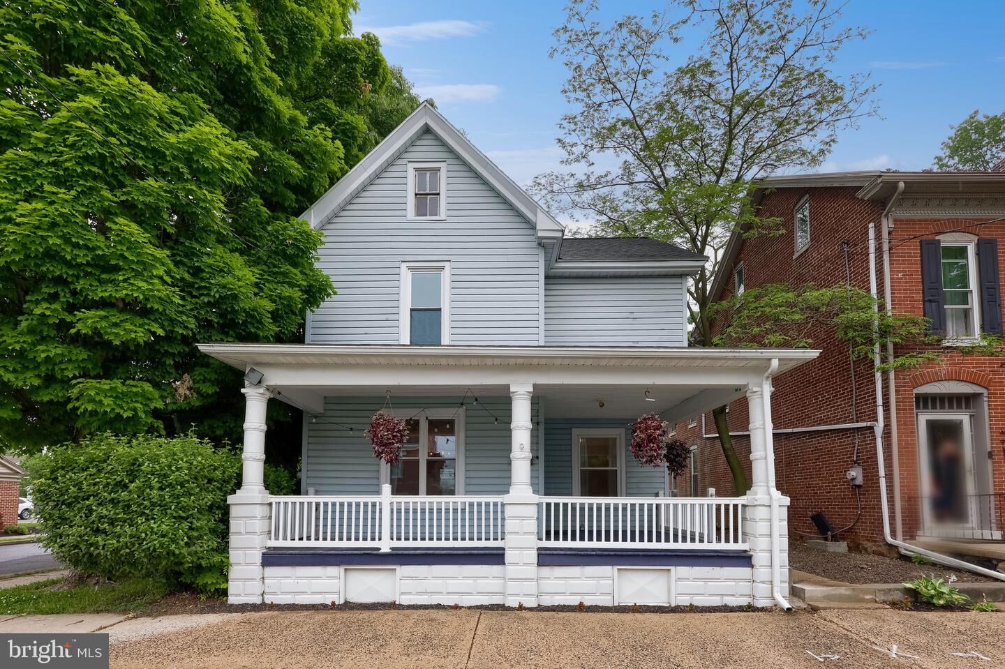Property Photo: 433 Main Street PA 17517