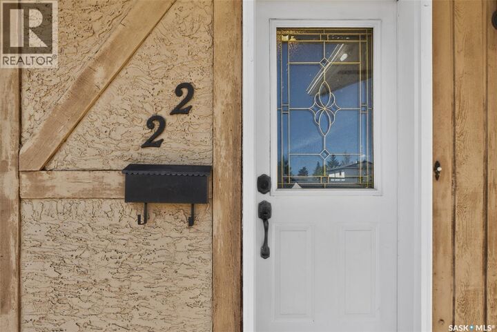 Property Photo:  22 Edelweiss Crescent  SK S6J 1E5 