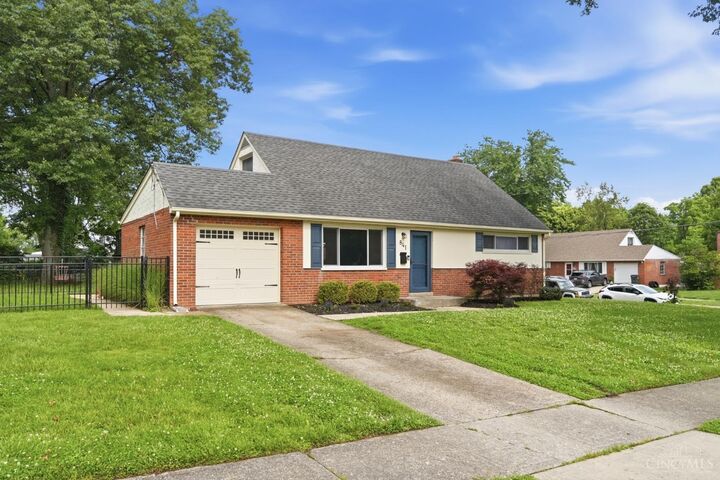 Property Photo:  841 Sabino Court  OH 45231 