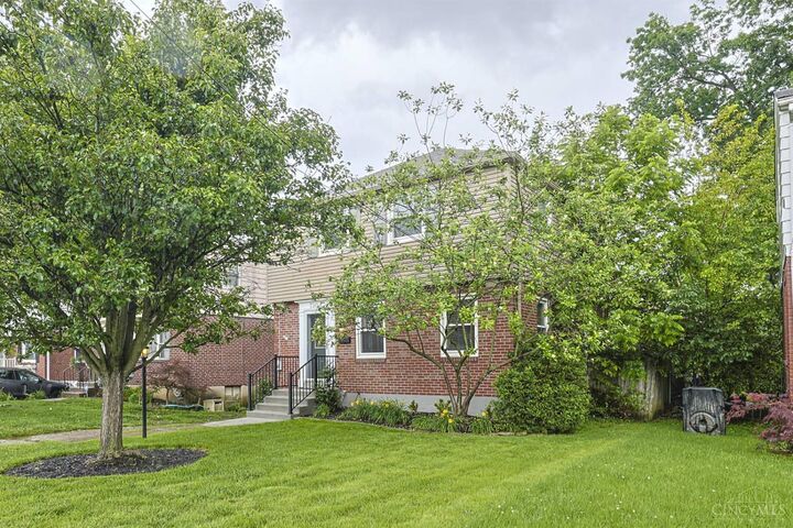 Property Photo:  7304 Richmond Avenue  OH 45236 