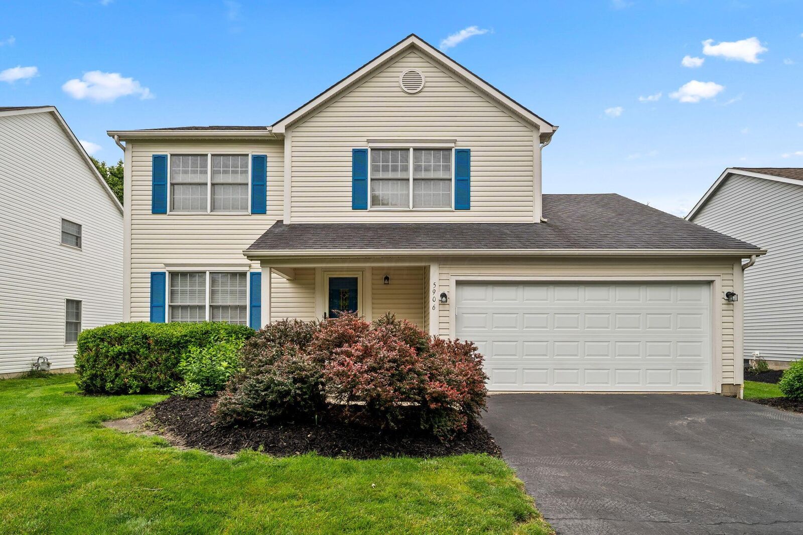 Property Photo:  5906 Sandy Rings Lane  OH 43016 