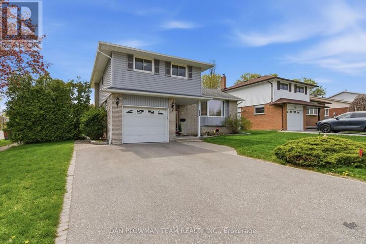 Property Photo: 986 Central Park Boulevard North ON L1G 7A6